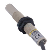 Sensor capacitivo M12, Rango 4mm, config de salida DC 3-hilos, NPN, modo operación NA, Voltaje operación 12-24Vdc, cable 2m
