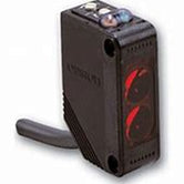 Sensor fotoelectrico serie E3Z, Haz de luz roja, Retroreflectivo funcion BGS, distancia de deteccion min 20-40mm/ max 20-200mm, precableado 2m. NPN